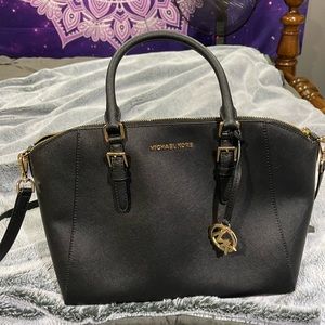 black michael kors bag